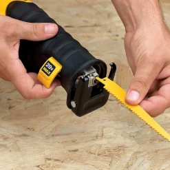 Bajonettsag 18 volt uten batteri og lader