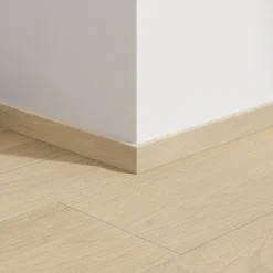 BerryAlloc Sokkelist Saga Oak MDF