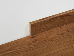 BerryAlloc Sokkelist Teak Brun 2,4 m