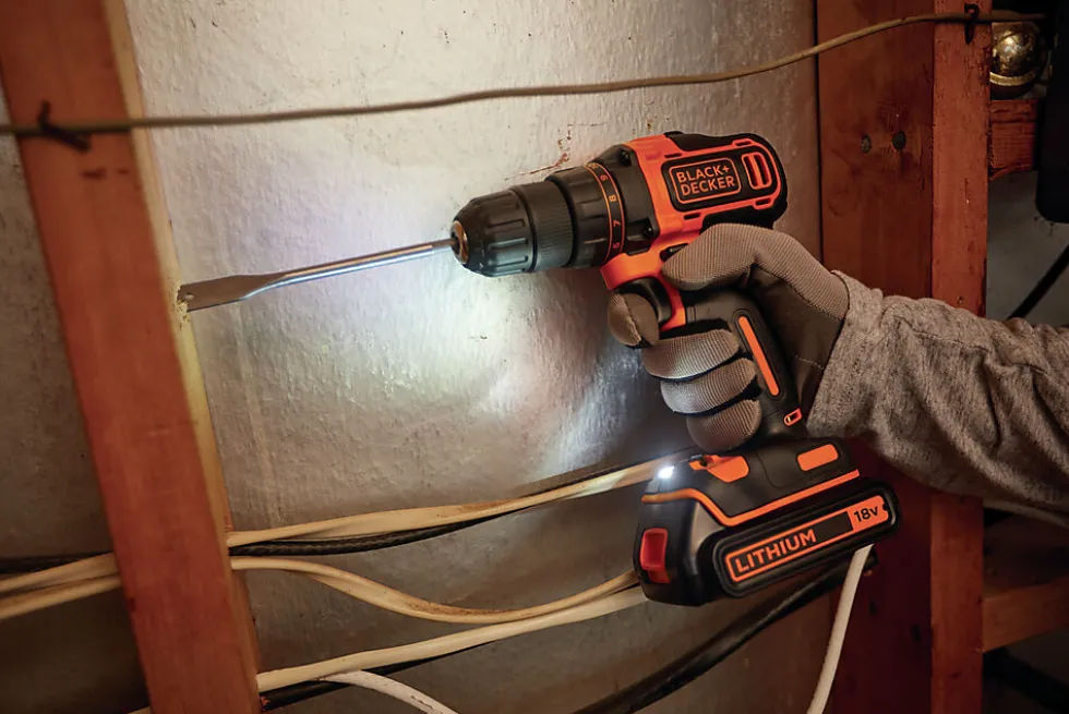 Black+Decker drill 18V BDCDD186KB inkl/ 2 batterier