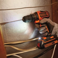 Black+Decker drill 18V BDCDD186KB inkl/ 2 batterier