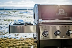 Broil King Baron 420 gassgrill med fire brennere og 12,4 kW