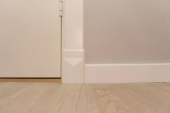Bunnkloss 22x100x145 mm hvitmalt