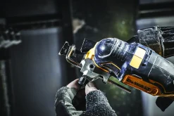 DeWalt multiverktøy 18 V i TSTAK DCS356NT-XJ