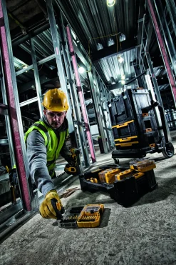Dewalt tilbehørskoffert Caddy DT70716-QZ i t-stak