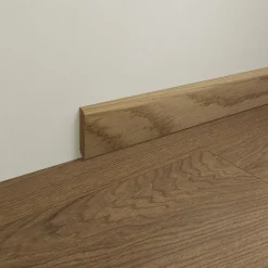 Fotlist eik mattlakkert finér 14x60x2250 mm varmgrå