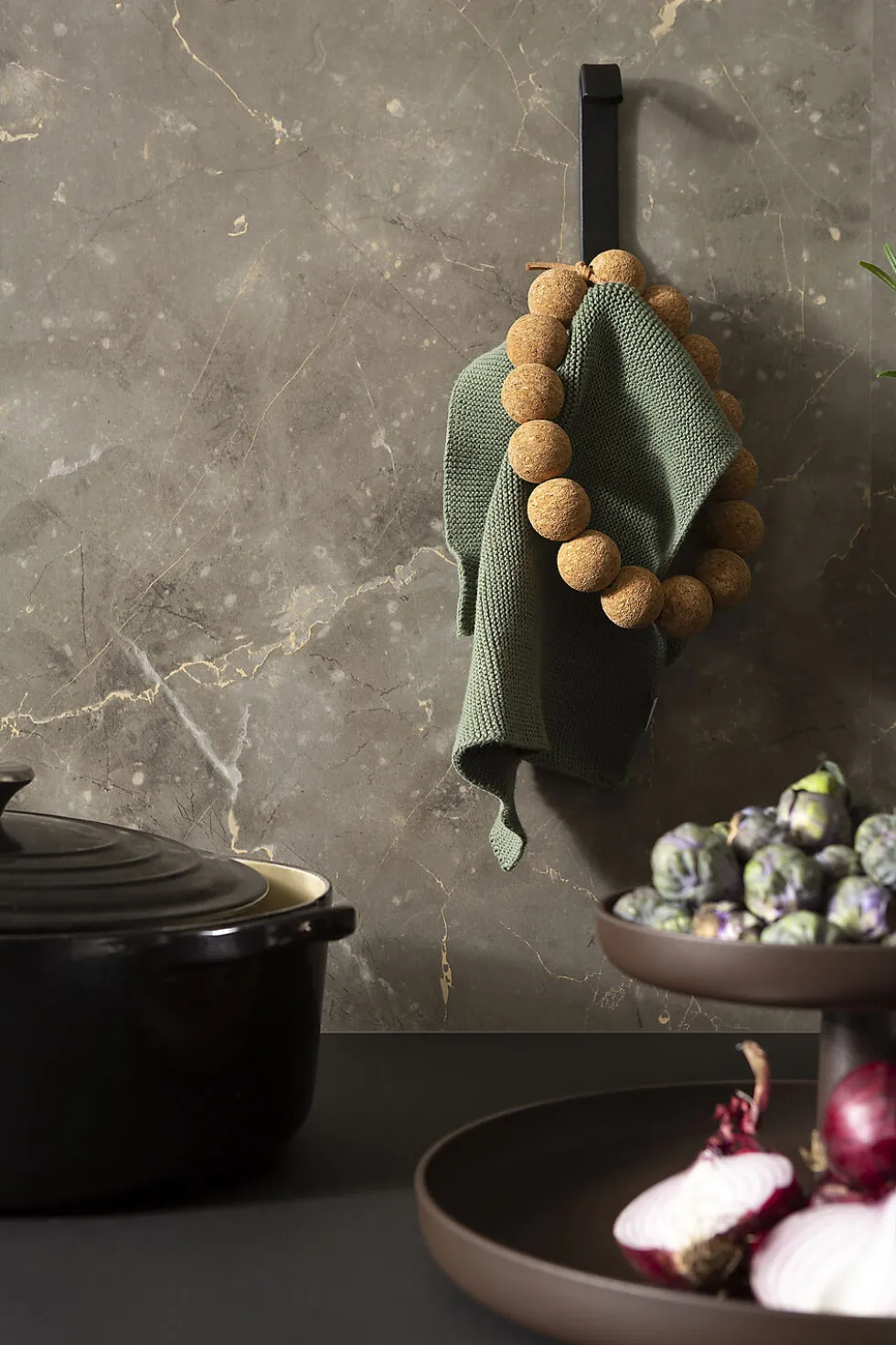 Kjøkkenplate brown marble slett overflate 10x620x580