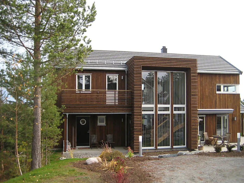 Kledning rektangulær royalimpregnert furu brun 22x148 mm