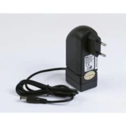 Lader for ack03 1700mah fr03eu eu-plugg 230 v