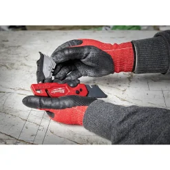 Milwaukee foldekniv med bladoppbevaring