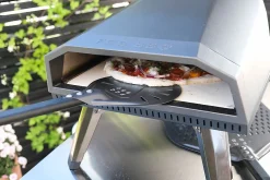 Pizzaovn Chef sort til gassgrill