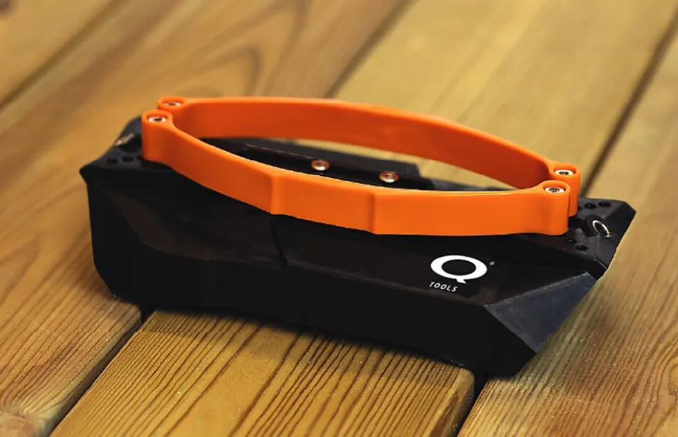 Q-Tools terrasseverktøy for kantinnfestning av terrassebord
