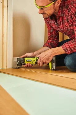 RYOBI multiverktøy R18MT-0 One+ 18V
