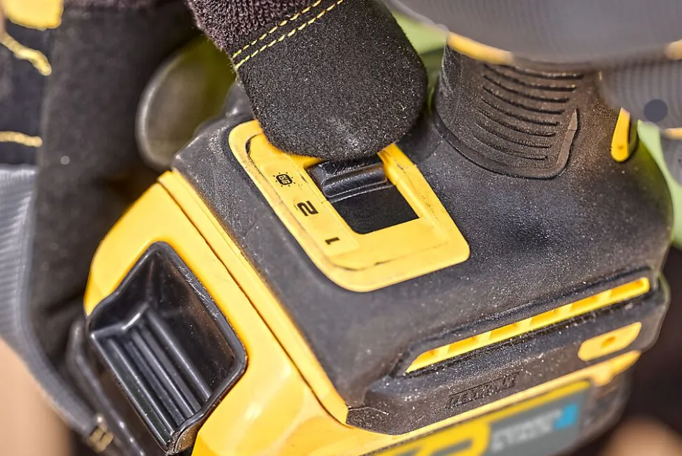 Slagtrekker 18V DCF870N