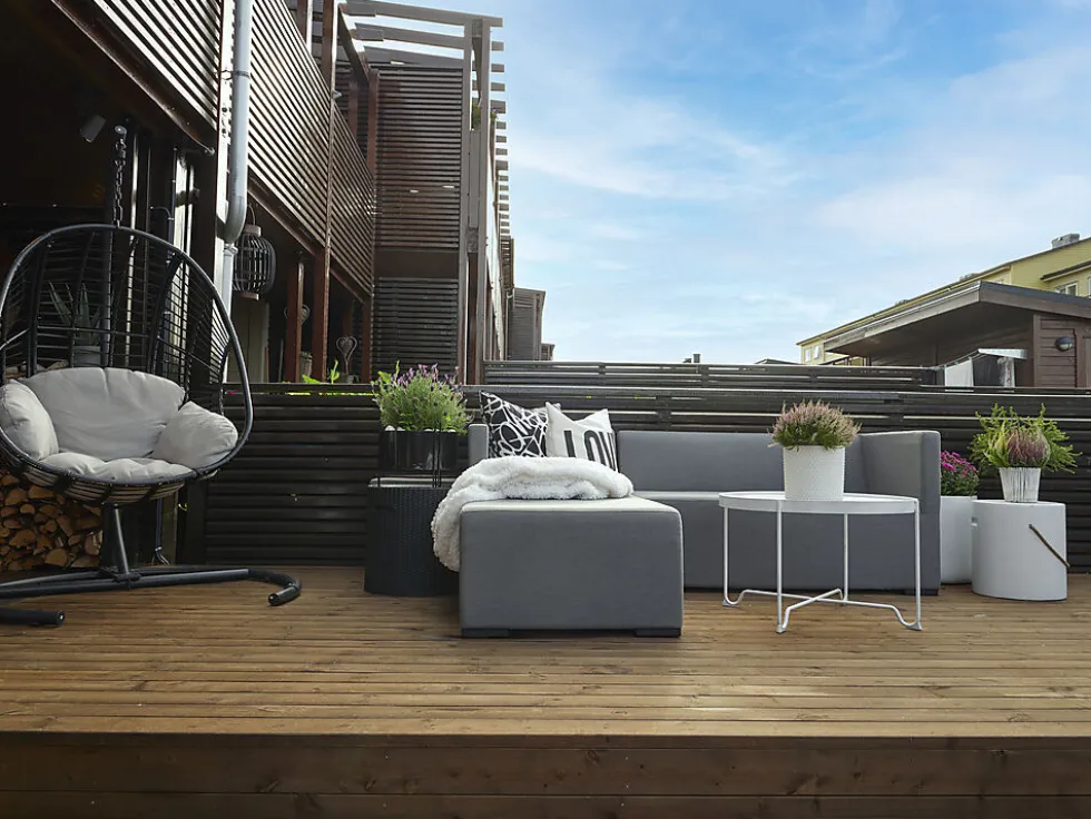Terrassebord furu Concise brun 28x120 mm