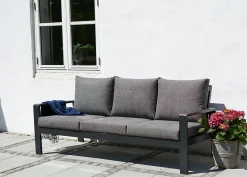 Utesofa 3 seter med puter