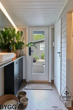 Ytterdør Lier hvit høyre 100x210 cm